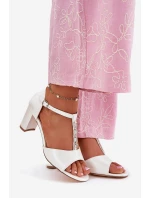 Dámské Sandály Na Podpatku S Dekorativním Páskem Eko Kůže Bílé Triavera