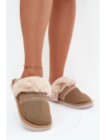 Dámské pantofle s kožíškem a výšivkou – zelené Devianne