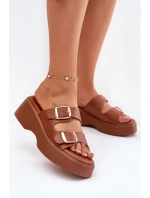 Dámské Pantofle Na Klínku A Platformě S Přezkami Camel Nitarelia