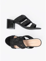 Zajímavé dámské  sandály černé na širokém podpatku