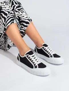 Praktické černé  tenisky dámské bez podpatku