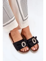 Dámské Sandały Na Platformě S Mašlí A Dekorativní Broží Černé Lenela