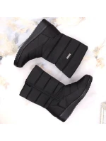 Sněhule vysoké Novinky W EVE436A černá