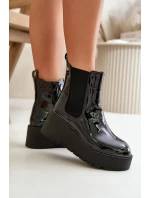 Lakýrované dámské kotníkové boty na platformě a klínku, černé Wloedia