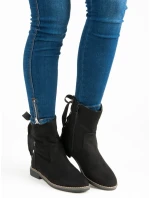 Módní kotníčkové boty dámské černé na plochém podpatku Módní kotníčkové boty dámské černé na plochém podpatku