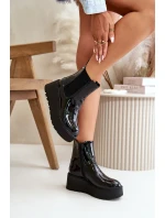 Lakýrované dámské kotníkové boty na platformě a klínku, černé Wloedia