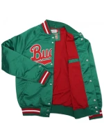 Mitchell & Ness NBA Milwaukee Bucks Lightweight Jacket M STJKMG18013-MBUDKGN pánské