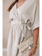 Mušelínové šaty s pasem tmavě béžová