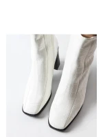 Boty na podpatku model 204772 Solea Boty na podpatku model 204772 Solea