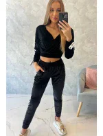 Velurová souprava s nápisem Queen black