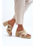 Kožené pantofle Zazoo na béžovém bloku Kožené pantofle Zazoo na béžovém bloku