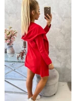 Volná bunda s kapucí v červené barvě