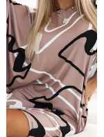 402-8 Svetr pohodlné netopýří šaty s výstřihem - béžové s černobílým vzorem