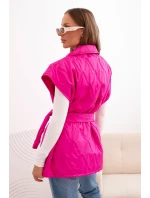 Dámská prošívaná vesta s páskem a širokým límcem růžová Dámská prošívaná vesta s páskem a širokým límcem růžová