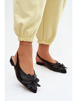 Dámské sandály na nízkém podpatku s dekorativním květem Černé Telivette