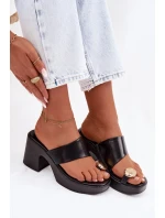 Dámské sandály na sloupkovém podpatku se zlatým detailem Černé Sinora