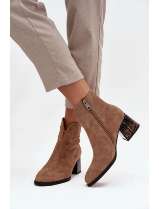 Dámské kotníkové boty z přírodního semiše na podpatku, zateplené Vinceza – camel