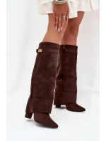 Dámské zateplené kozačky na sloupkovém podpatku s vyhrnutou holení Evyra – čokoládové, eko semiš Dámské zateplené kozačky na sloupkovém podpatku s vyhrnutou holení Evyra – čokoládové, eko semiš