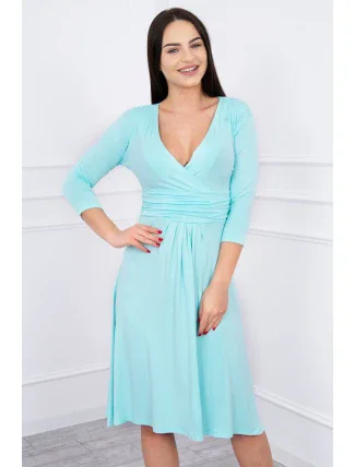 Šaty s průstřihem pod prsy mincovna Šaty s průstřihem pod prsy mincovna