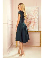 300-5 PATRICIA - šaty s delšími zády a krajkovým výstřihem - BOTTLE GREEN 300-5 PATRICIA - šaty s delšími zády a krajkovým výstřihem - BOTTLE GREEN