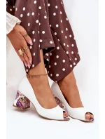 Kožené lodičky s ozdobným podpatkem Lewski Shoes 2608/K bílé