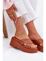 Dámské sandály na platformě a klínu camel Nelithraea Dámské sandály na platformě a klínu camel Nelithraea