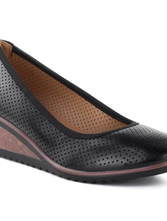 Dámské ažurové lodičky na platformě černé Vinceza 58629