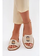 Dámské sandály na nízkém podpatku s ozdobou S.Barski KV61-6037 Krémové
