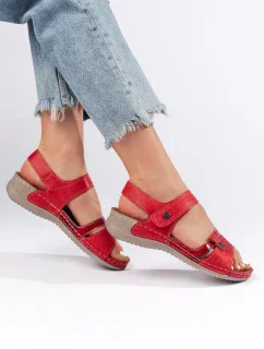 Módní  sandály červené dámské na plochém podpatku