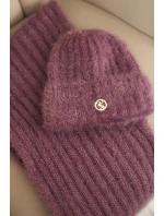 Dámský komplet čepice a dlouhého šály z měkké příze tmavě růžový Dámský komplet čepice a dlouhého šály z měkké příze tmavě růžový