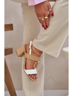 Sandály Na Sloupkovém Podpatku Bílovo-Bežové Afleeria