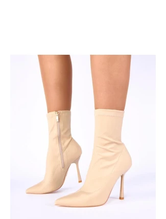 Boty na podpatku  model 222900 Solea