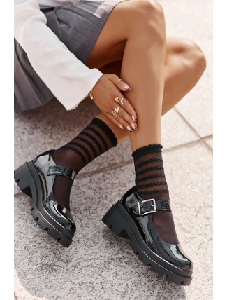 Lakovane Dámské Polobotky S Přezkou Černé Plikuria