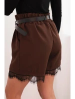 Dámské viskózové šortky s krajkou a páskem hnědé