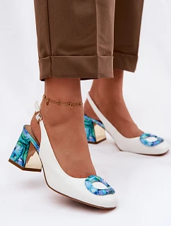 Kožené dámské sandály na podpatku s přezkou D&A LZ61-2010 bílé