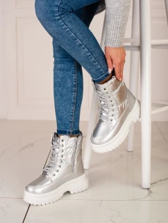 Stylové dámské šedo-stříbrné sněhule na plochém podpatku