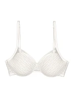 TRIUMPH - Signature Sheer: polstrovaná podprsenka s kosticemi — neviditelná pod oblečením Triumph TRIUMPH - Signature Sheer: polstrovaná podprsenka s kosticemi — neviditelná pod oblečením Triumph