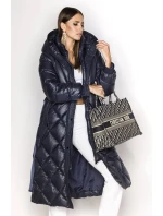 Tmavě modrá dlouhá dámská péřová bunda (ag1-j9081) Tmavě modrá dlouhá dámská péřová bunda (ag1-j9081)