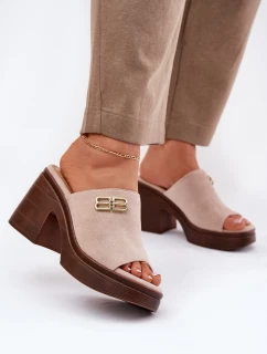 Dámské sandály na masivním podpatku se zlatým detailem Vinceza 17400 béžové