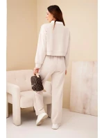 Dámský komplet s mikinou s límečkem a jednoduchými kalhotami béžový Dámský komplet s mikinou s límečkem a jednoduchými kalhotami béžový