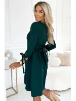 195-11 ALICE Trapézové šaty s mašlemi - BOTTLE GREEN 195-11 ALICE Trapézové šaty s mašlemi - BOTTLE GREEN