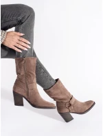 Pohodlné hnědé kotníčkové boty dámské na plochém podpatku Pohodlné hnědé kotníčkové boty dámské na plochém podpatku