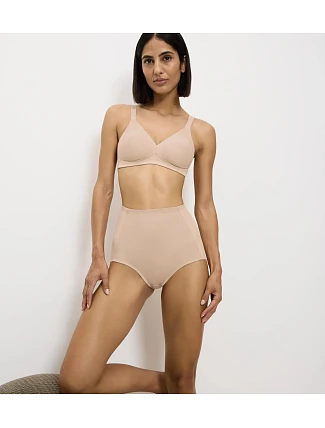 Triumph BECCA HIGH - formující kalhotky s vysokým pasem pro hladkou siluetu Triumph Triumph BECCA HIGH - formující kalhotky s vysokým pasem pro hladkou siluetu Triumph