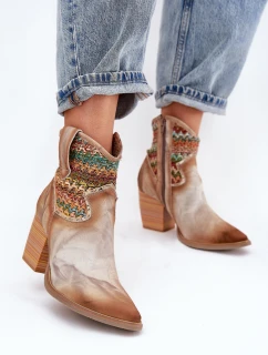 Kožené Boty Kovbojky Na Podpatku S Dekorativním Pletením Maciejka 06810-29 Multikolor