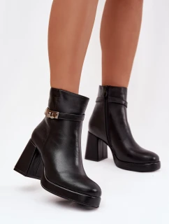 Zateplené dámské kotníkové boty na podpatku s ozdobnou páskou černé Giordina