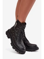 Dámské kožené boty Artiker – černé, s efektem mačkání a přezkou