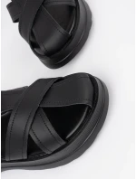 Klasické černé dámské sandály platforma Klasické černé dámské sandály platforma