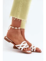 Dámské sandály z ekokože na ploché podrážce bílé Moldela