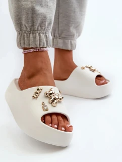 Pantofle 4AX-15 bílé - Step in style