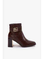 Dámské kotníkové boty na sloupku Galinne s páskem a zlatým detailem – čokoládová